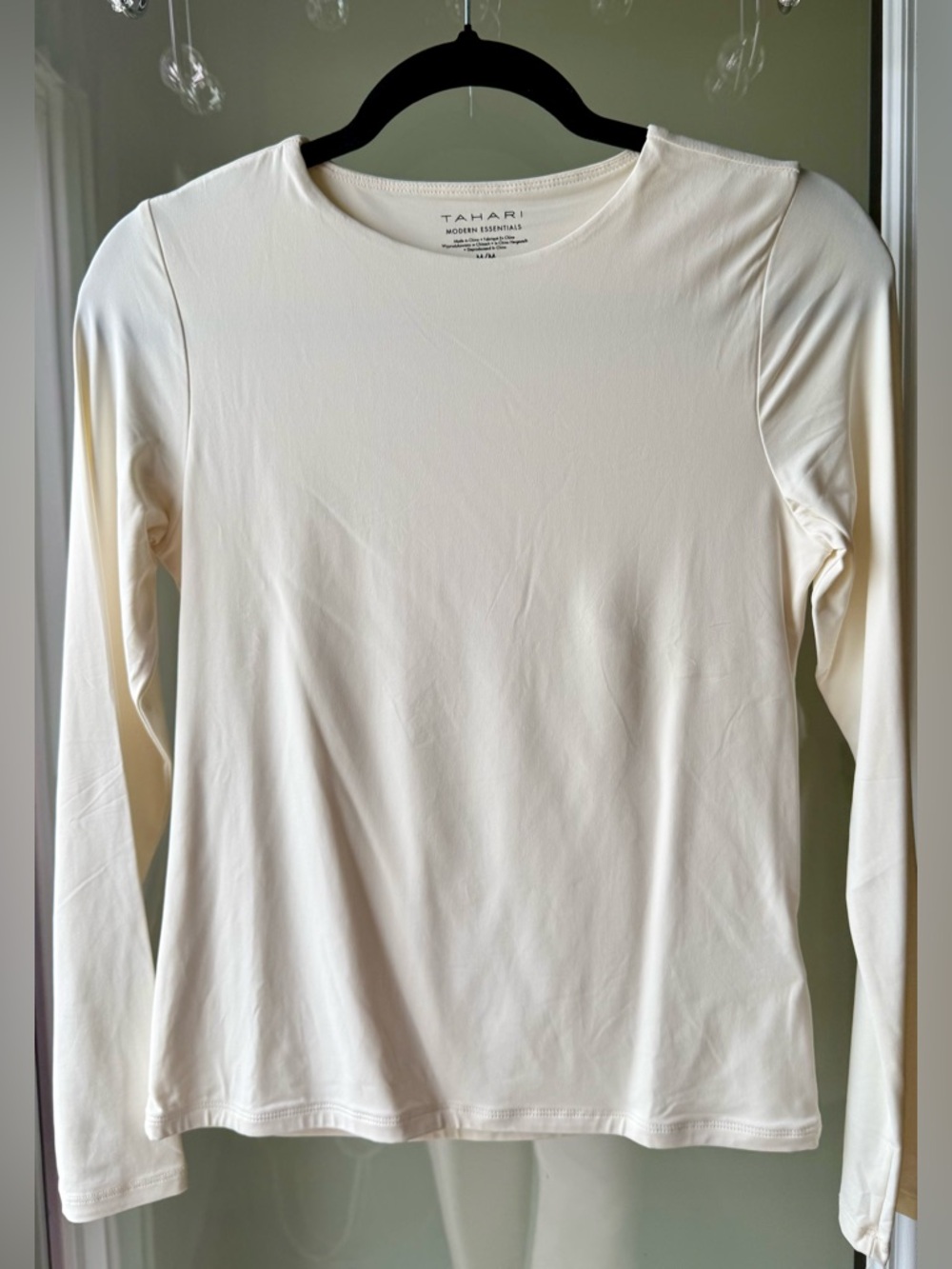 Tahari Cream Long Sleeve Crewneck Shirt